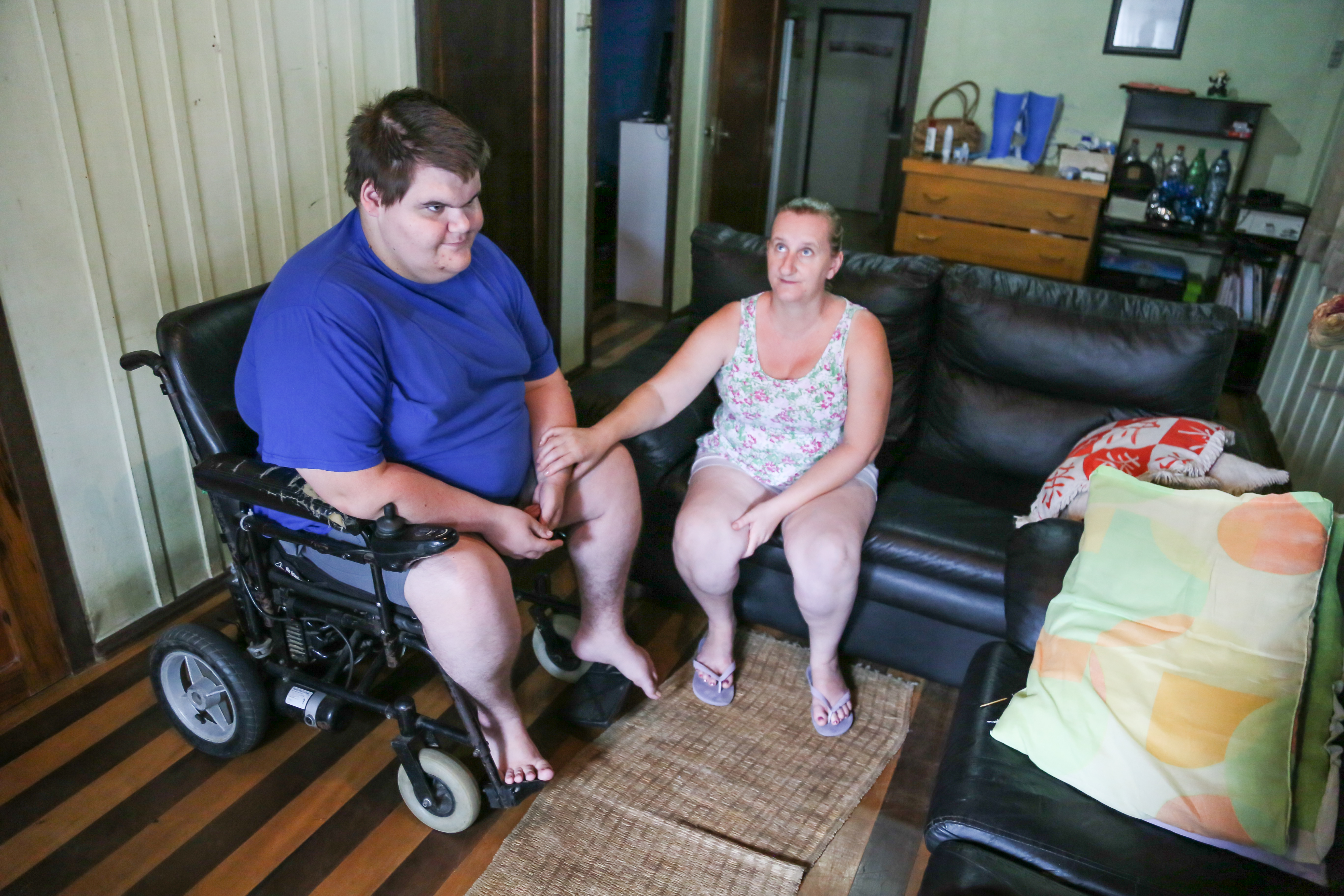 Corupá - Família pede uma cadeira de rodas motorizada para Matheus