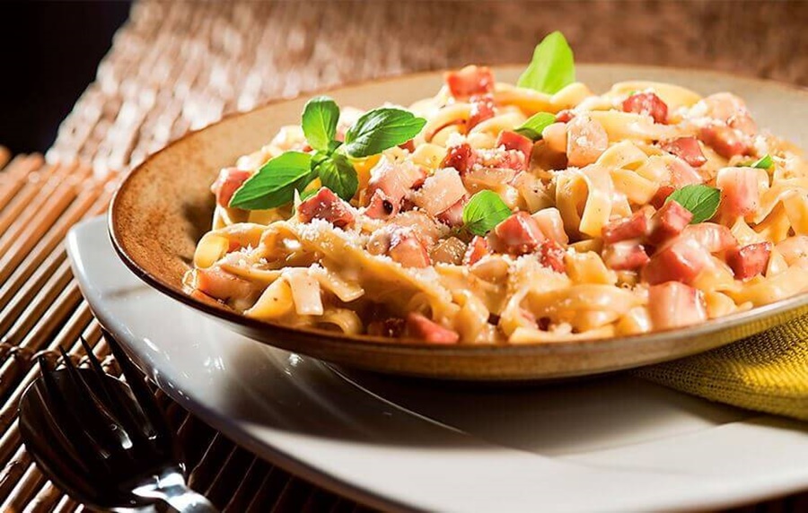 Restaurante Hersing Haus promove jantar italiano nesta quinta