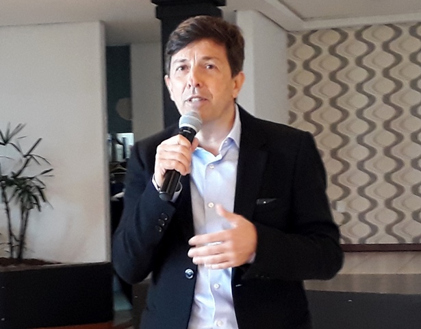 João Amoêdo, do partido Novo, acredita que terá boa votação em Santa Catarina