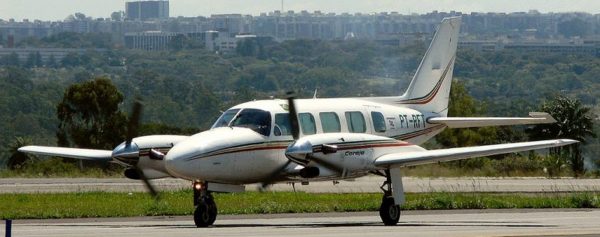 Mesmo sem uso, avião oficial do governo de SC gera despesa