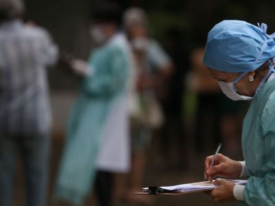 Em Blumenau, ação civil pública aponta risco a profissionais de saúde que atuam no combate ao coronavírus