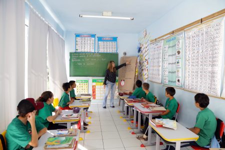 Secretários municipais trabalham em conjunto para superar os desafios da Educação da Grande Florianópolis
