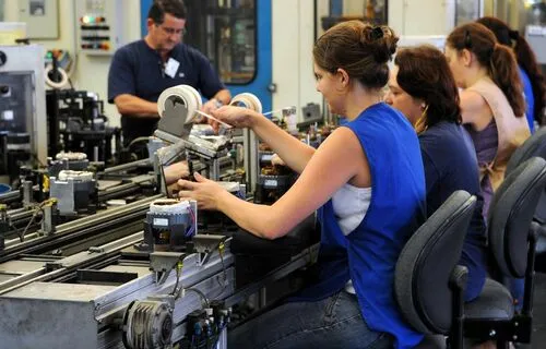 SC: Indústria gerou mais empregos que todos os outros setores somados em janeiro