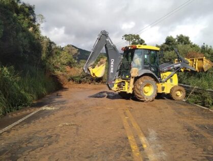 Rodovias de Santa Catarina seguem com bloqueios por conta das chuvas