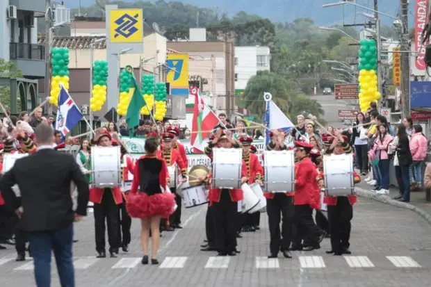 Veja como foram os desfiles de 7 de Setembro na Região Sul