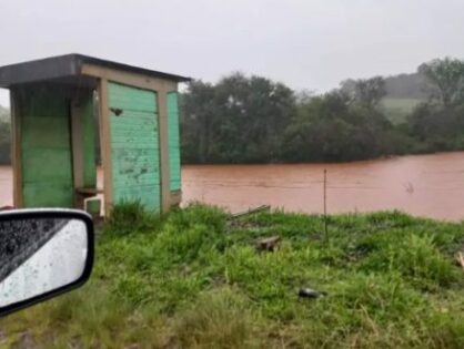 Chuva forte coloca Defesa Civil em alerta máximo; Equipes monitoram rios de SC
