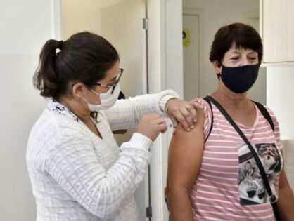 Bombinhas reforça importância da vacinação contra a Covid-19 e cuidados com higiene
