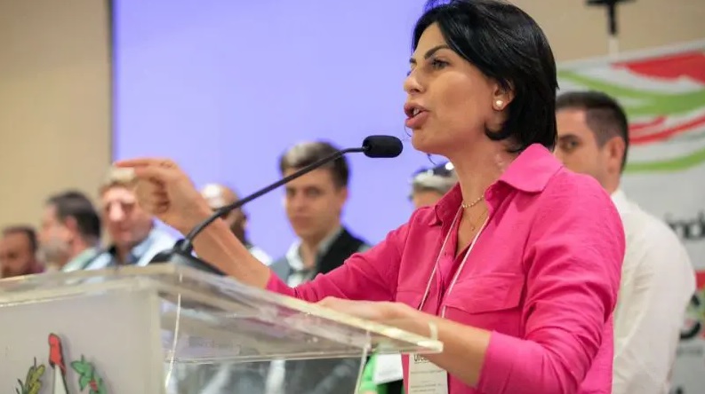Vereadora de Chapecó é eleita presidente da União dos Vereadores de SC