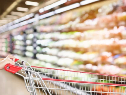 Alto endividamento do consumidor piora balanços dos supermercados