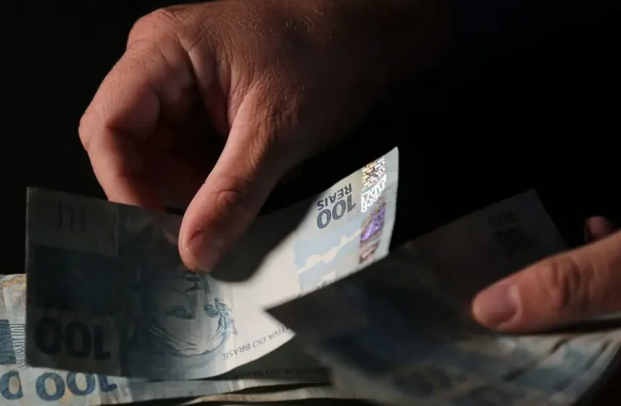 Transferências bancárias por DOC e TED deixarão de existir; veja até quando