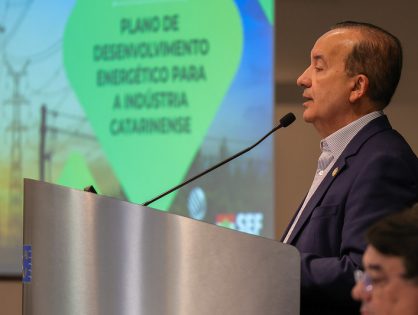 Jorginho Mello anuncia mais de R$ 220 milhões em investimentos no setor elétrico para a indústria catarinense
