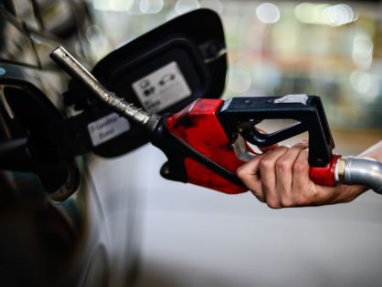 Petrobras reduz preço da gasolina para distribuidoras