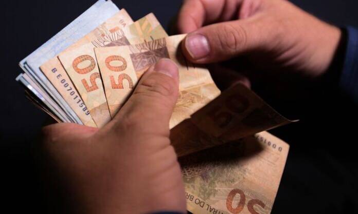 Catarinense agora pode decidir para onde vai o dinheiro do imposto que paga