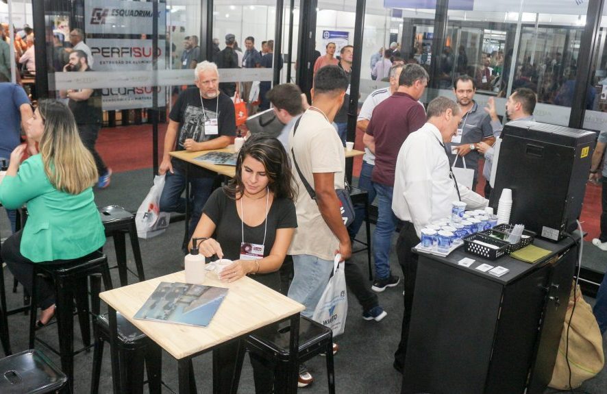Florianópolis sediará feira nacional da indústria de esquadrias e vidro