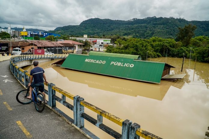 Prejuízos causados pelas chuvas em Santa Catarina ultrapassam R$ 1 bilhão