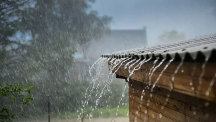 Combo meteorológico causa ‘nova rodada’ de chuva forte com ‘enxurradas’ de estragos para SC