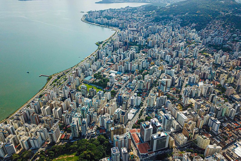 Contribuintes têm até sexta-feira (5) para pagar o IPTU 2024 com 20% de desconto em Florianópolis