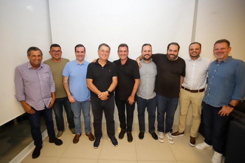 MDB anuncia apoio à candidatura de Topázio Neto em Florianópolis