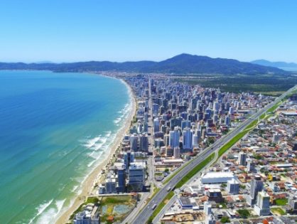 Ranking de metro quadrado mais caro no Brasil tem 3 cidades do Litoral Norte de SC no top 6
