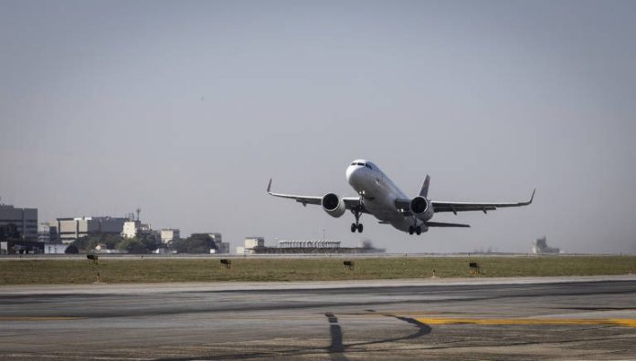 Empresa aérea anuncia ampliação de voos em SC e Chapecó será beneficiada