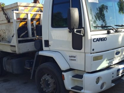 No primeiro dia de greve, caminhões da Comcap amanhecem com pneus furados em Florianópolis