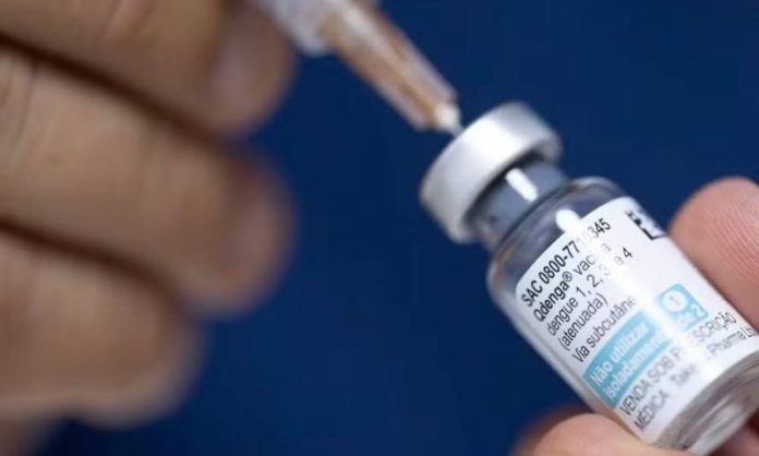 Dengue em SC: família de 4 pessoas pode gastar quase R$ 3 mil para se vacinar em rede privada