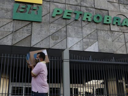 Ações da Petrobras despencam após demissão de Prates