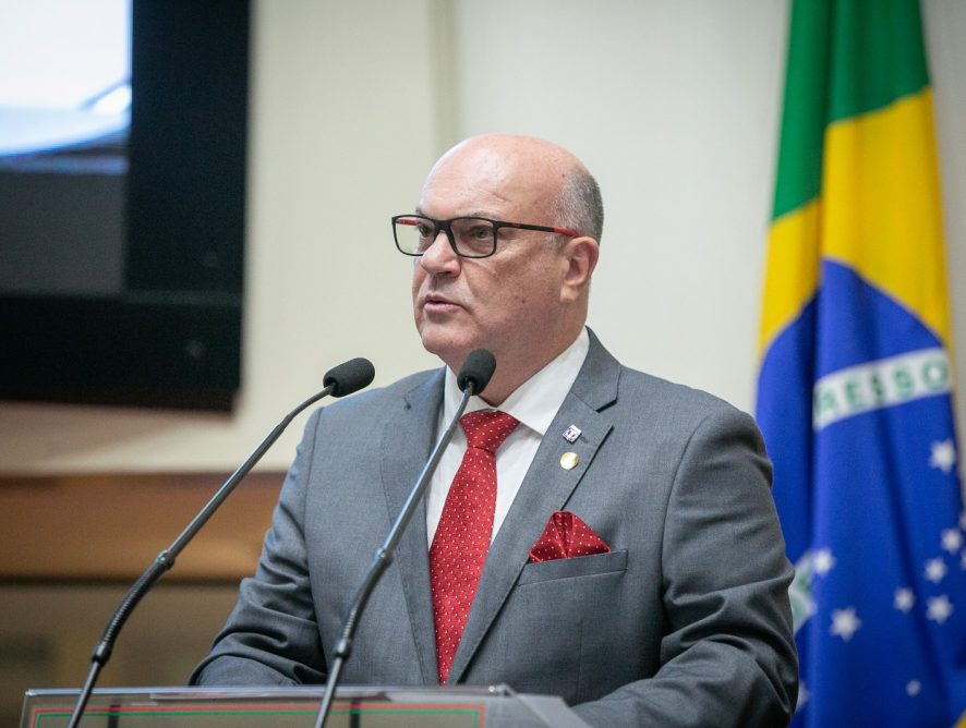 Pelo Estado 08/08: Construção civil é o setor que mais emprega em SC