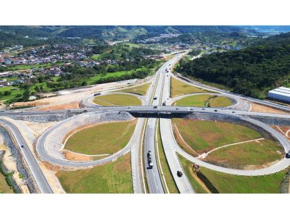 Acidentes na BR-101 reduzem em 30% após inauguração do Contorno de Florianópolis