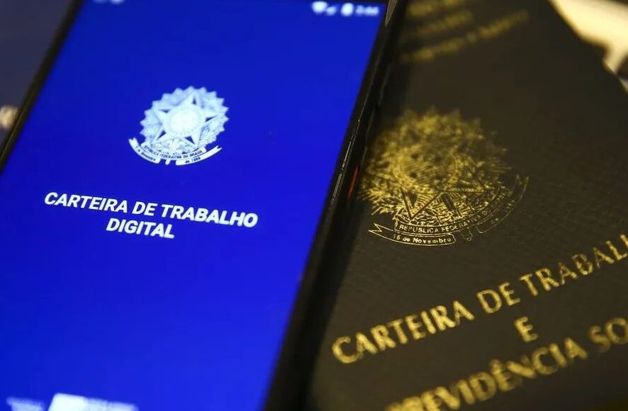 SC bate recorde de vagas anunciadas pelo SINE; confira as oportunidades no Sul do Estado