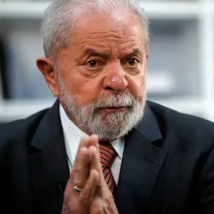 Lula diz que embate com agronegócio é ideológico e defende o MST