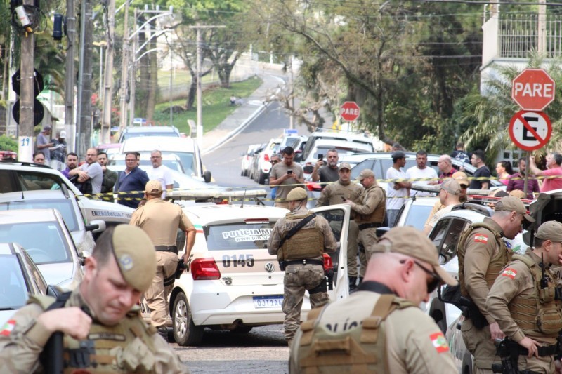 Jorginho Mello decreta luto oficial de três dias pela morte de policial militar em Criciúma