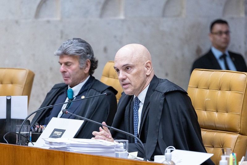 Moraes determina suspensão da rede social X no Brasil