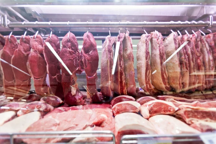 Preço da carne sobe e impacta orçamento familiar: alta acumulada atinge 8,95% em dois meses