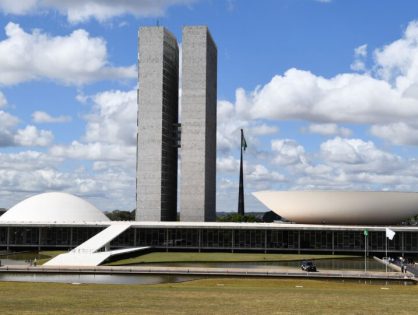 Votação da regulamentação da reforma tributária é adiada para esta quinta-feira