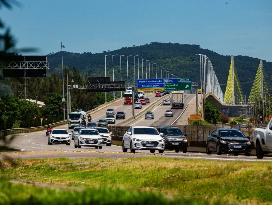 Operação de Final de Ano registra passagem de mais de três milhões de veículos no trecho Sul da BR-101