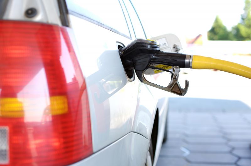 Preço da gasolina vai subir em fevereiro