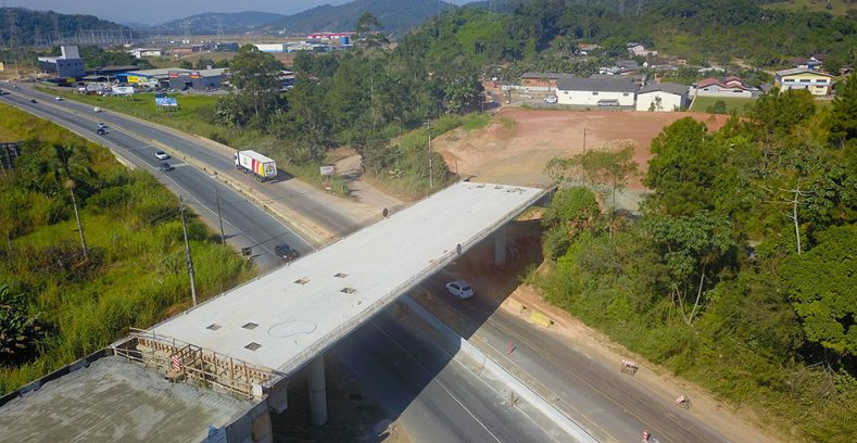 Corte do orçamento federal para infraestrutura frustra SC
