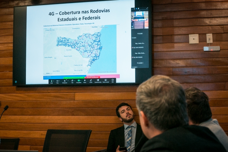 Alesc discute disponibilidade de internet móvel em rodovias de SC