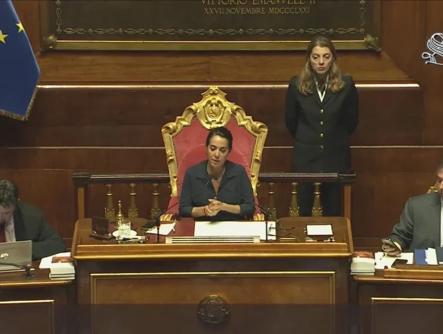 Senado aprova decreto que restringe a cidadania italiana