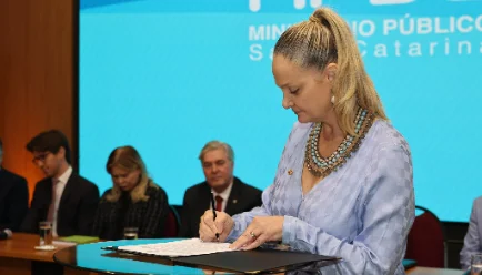 Ministério Público de SC adere ao programa Educando Cidadãos