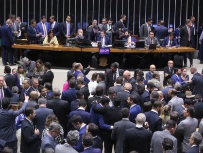 Pelo Estado 08/05: Vagas extras na Assembleia podem sobrar para o bolso do povo