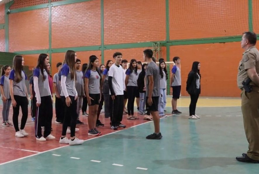 Santa Catarina tem mais de 10 mil estudantes matriculados nas escolas estaduais cívico-militares