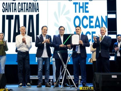 Em Itajaí, governador em exercício de SC assina liberação de recursos para a The Ocean Race e participa de entregas no município