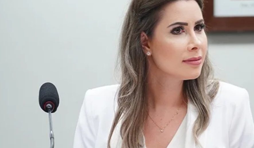 Deputada federal de SC anuncia pré-candidatura ao Senado em 2026 com apoio de Bolsonaro
