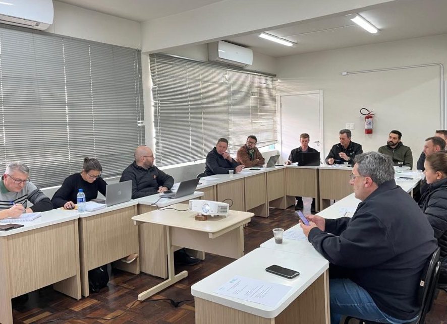 Reunião da Cadec Avicultura de Corte discute avanços e desafios em Seara