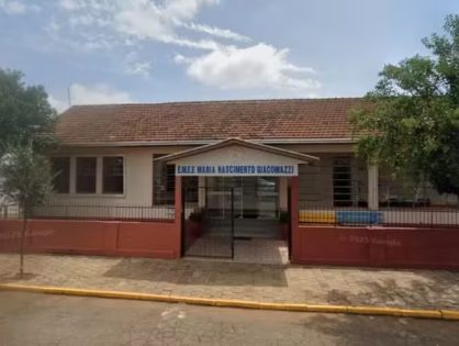 Adolescente invade escola no RS, mata criança e deixa dois alunos e uma professora feridos