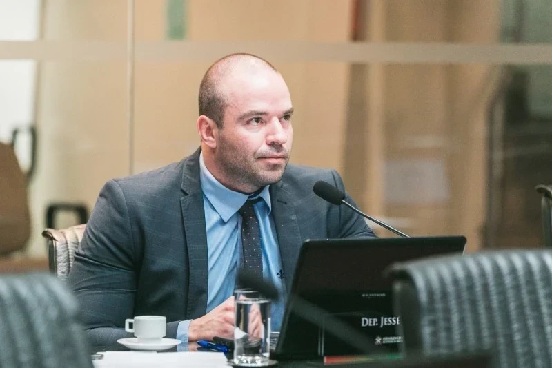 Jessé Lopes paga indenização para ex-governador de SC após publicação em rede social