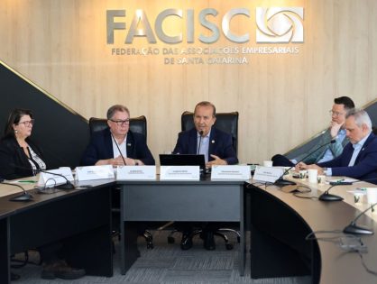 Jorginho Mello reforça parceria com setor produtivo para manter o crescimento econômico de SC