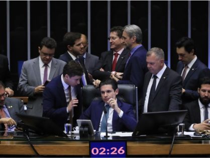 PEC da Blindagem aprovada na Câmara; proposta muda foro e votação secreta